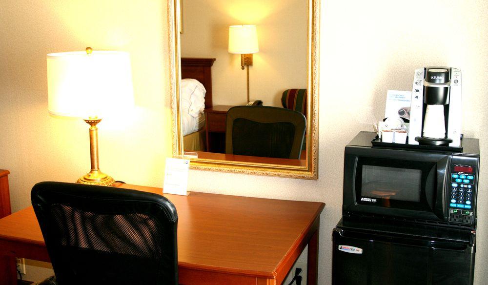 Comfort Inn & Suites Near Route 66 Lincoln Eksteriør bilde