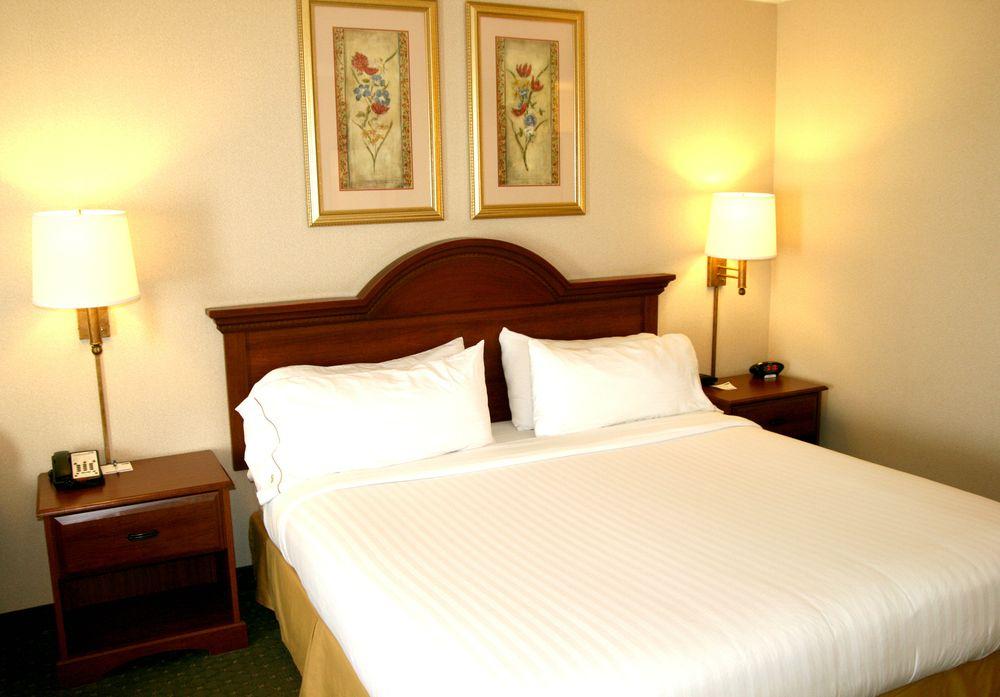 Comfort Inn & Suites Near Route 66 Lincoln Eksteriør bilde