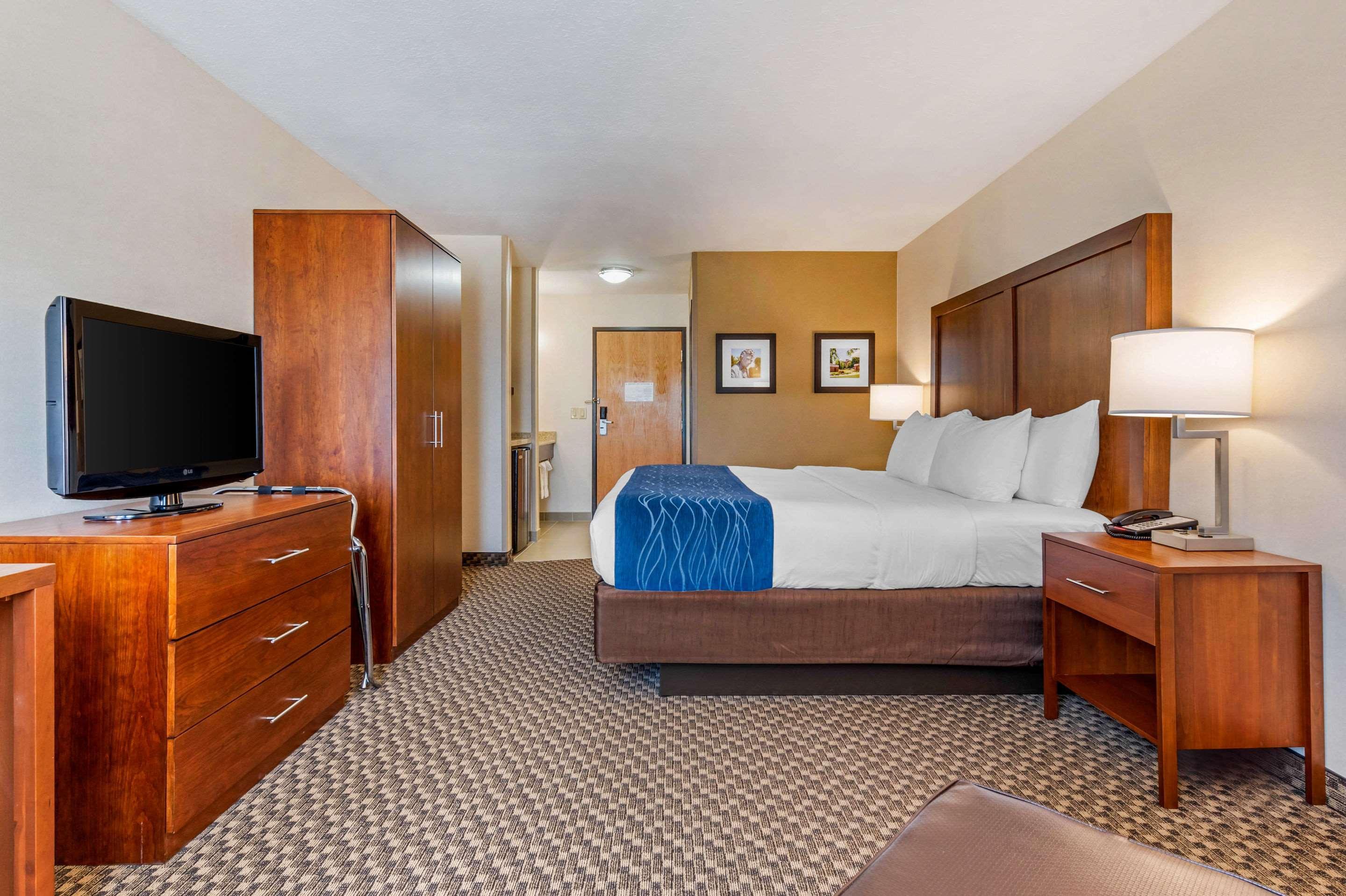 Comfort Inn & Suites Near Route 66 Lincoln Eksteriør bilde
