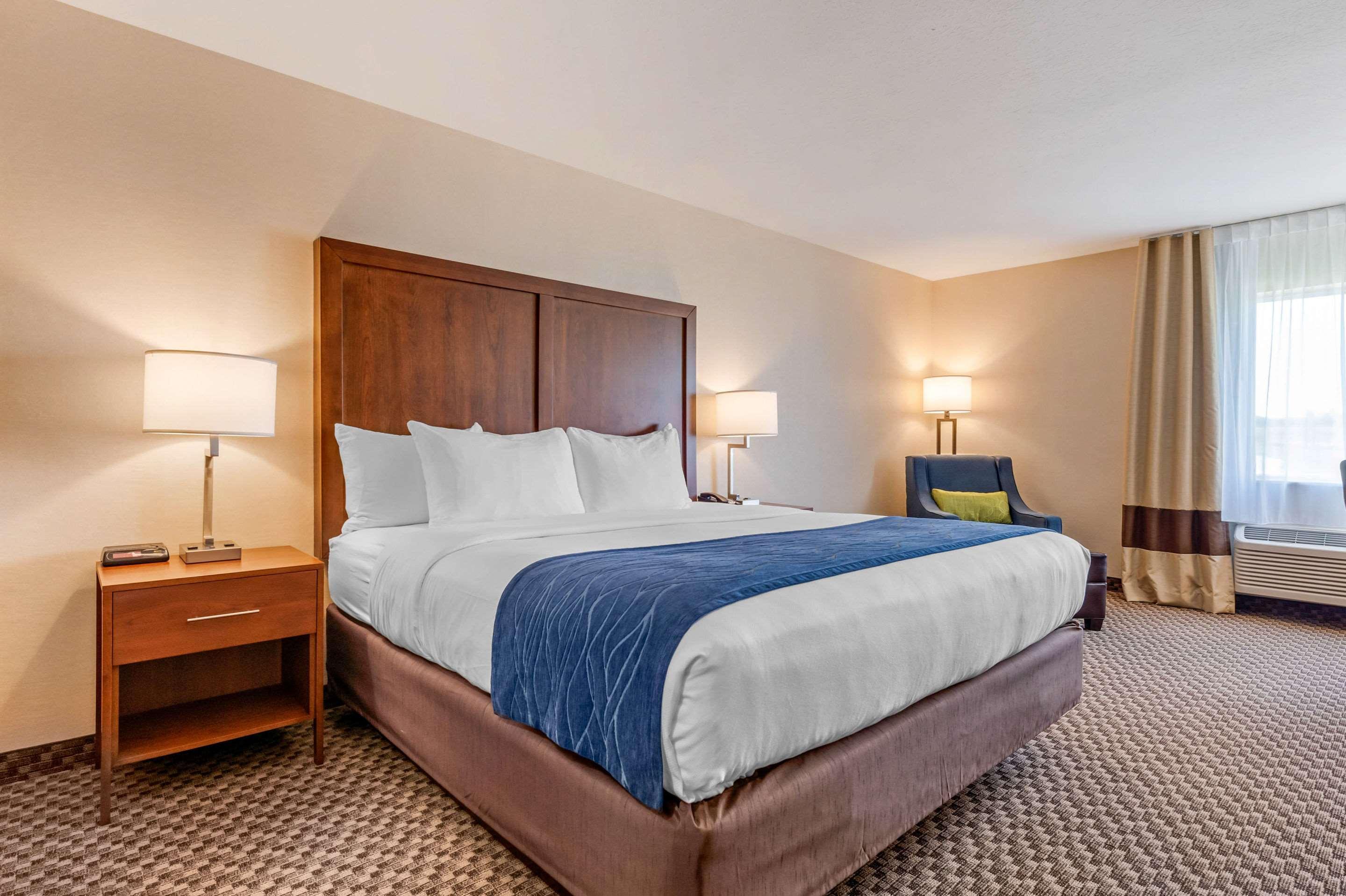 Comfort Inn & Suites Near Route 66 Lincoln Eksteriør bilde