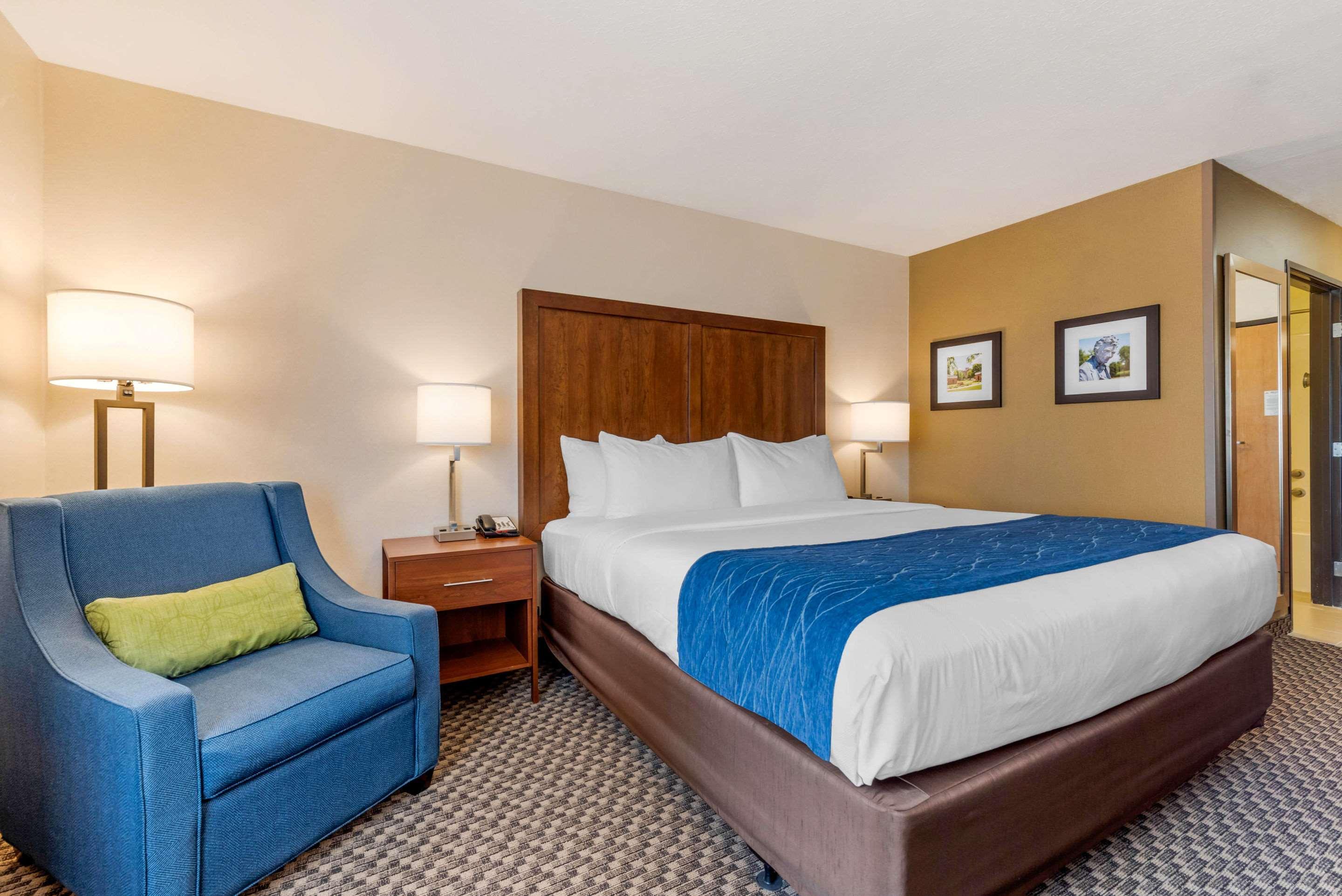 Comfort Inn & Suites Near Route 66 Lincoln Eksteriør bilde