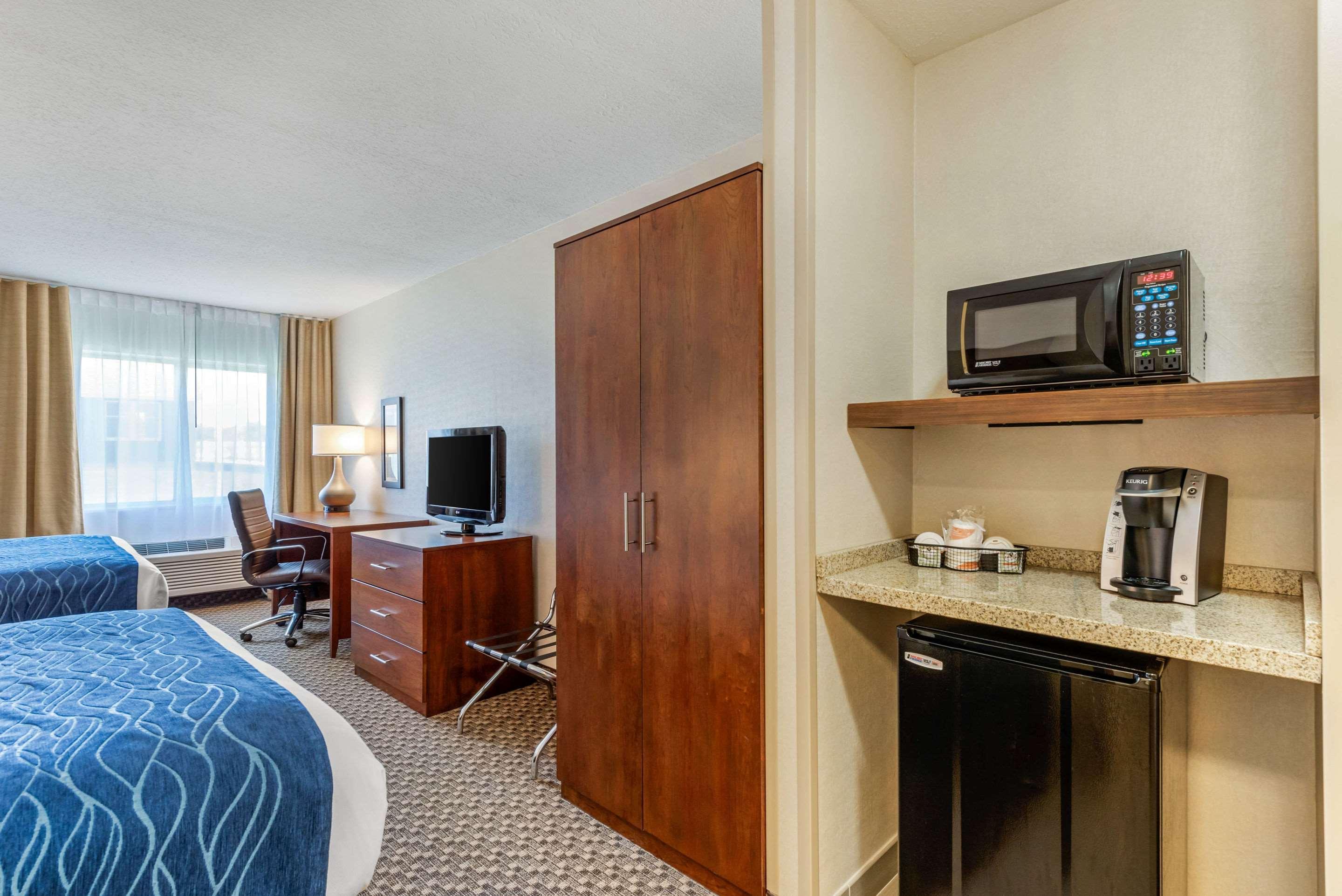 Comfort Inn & Suites Near Route 66 Lincoln Eksteriør bilde