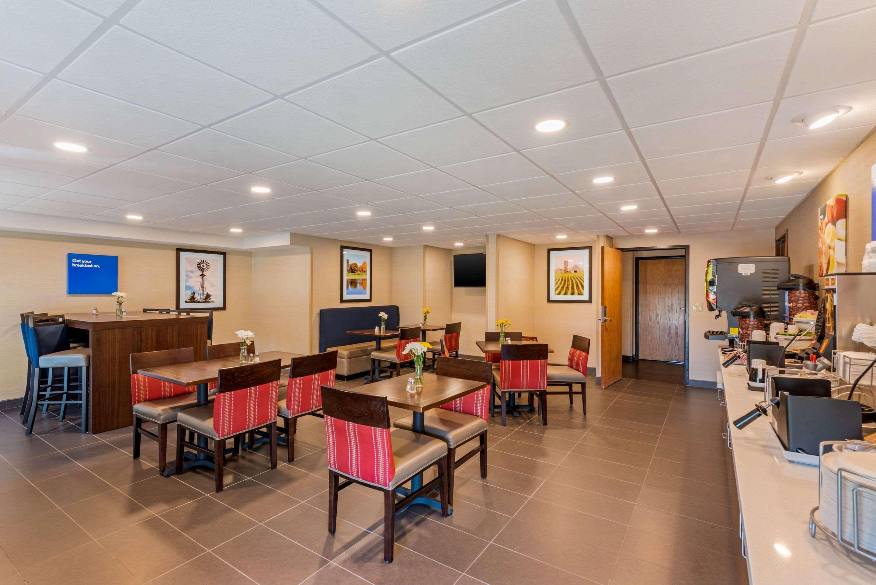 Comfort Inn & Suites Near Route 66 Lincoln Eksteriør bilde