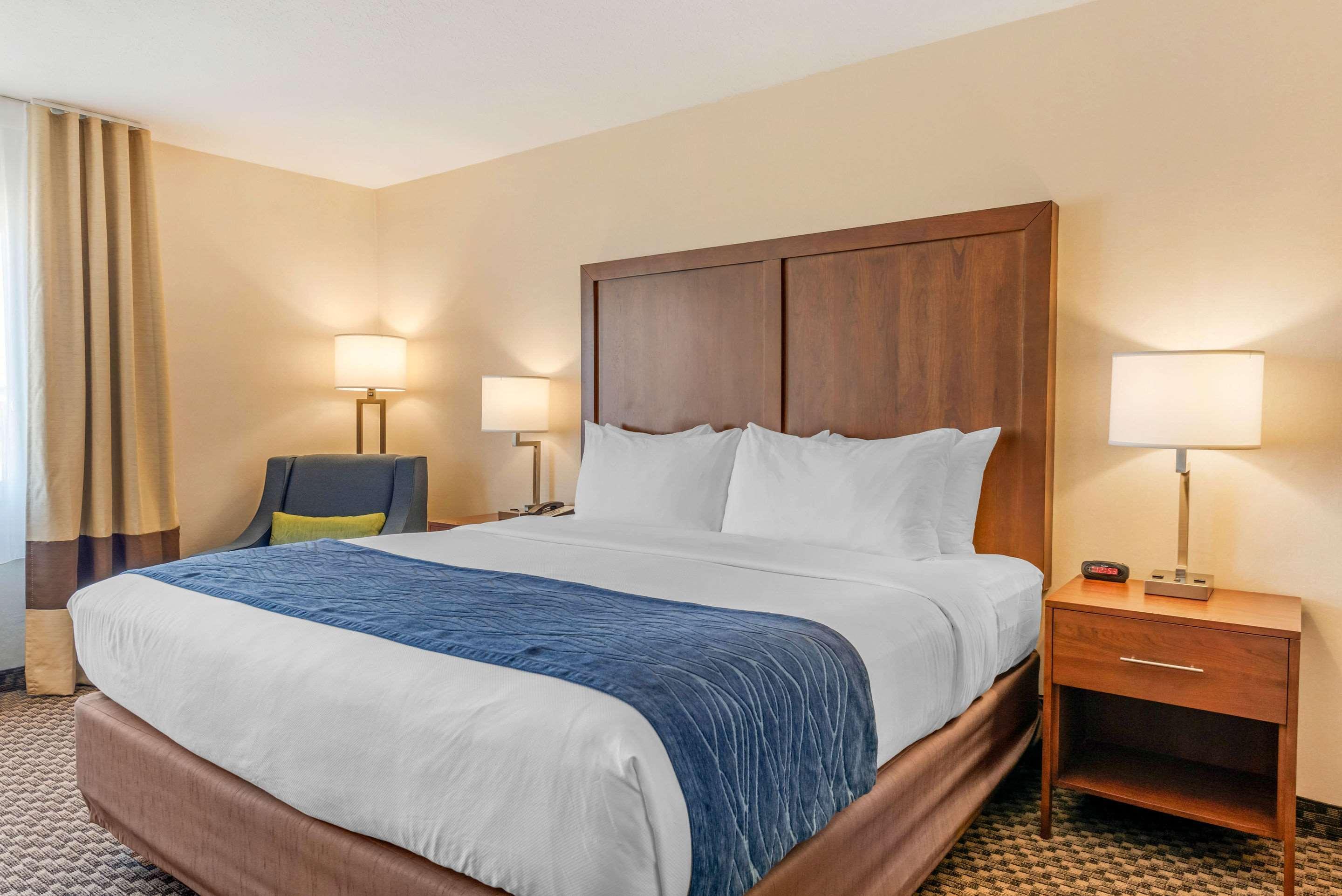 Comfort Inn & Suites Near Route 66 Lincoln Eksteriør bilde