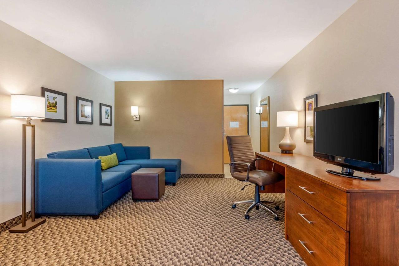 Comfort Inn & Suites Near Route 66 Lincoln Eksteriør bilde